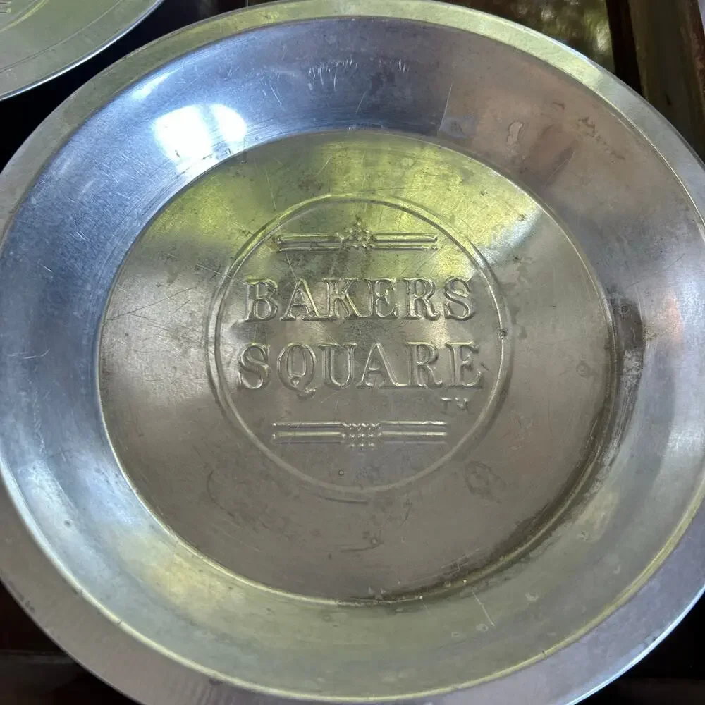 Vintage Baker’s Square Pie Pans – Set of 2 – 9” Aluminum